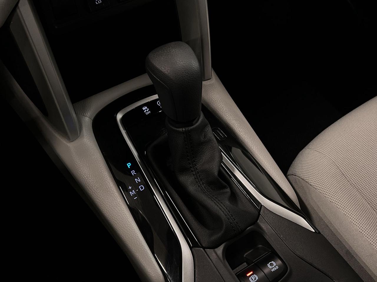 2025 Toyota Corolla Cross AWD | ONLY 13,000KMS! | HTD SEATS | CARPLAY | A/C Photo