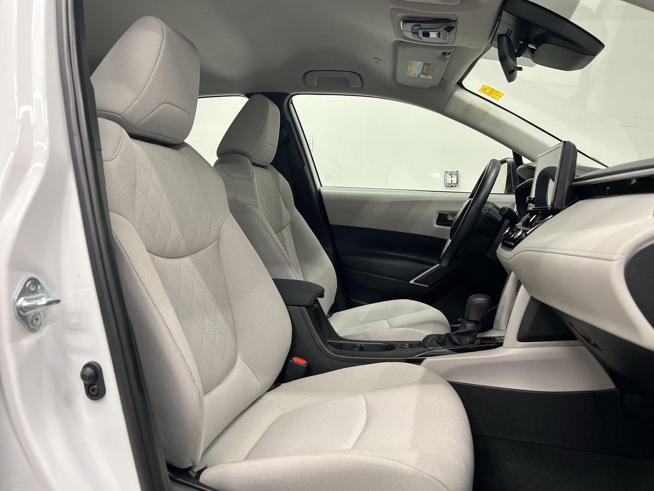 2025 Toyota Corolla Cross AWD | ONLY 13,000KMS! | HTD SEATS | CARPLAY | A/C Photo