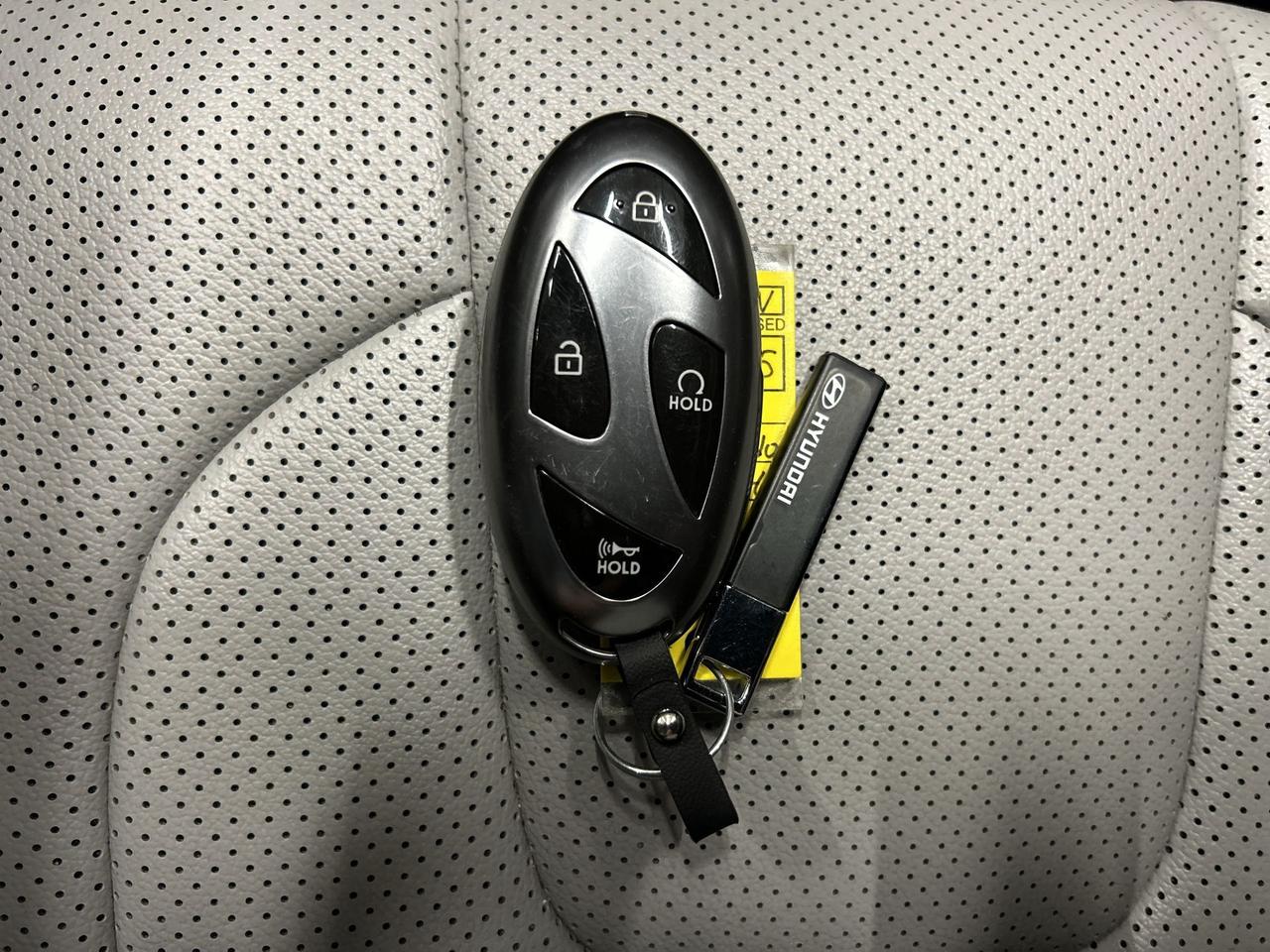 2024 Hyundai Elantra LUXURY | HTD LEATHER |CARPLAY | REMOTE START | NAV Photo