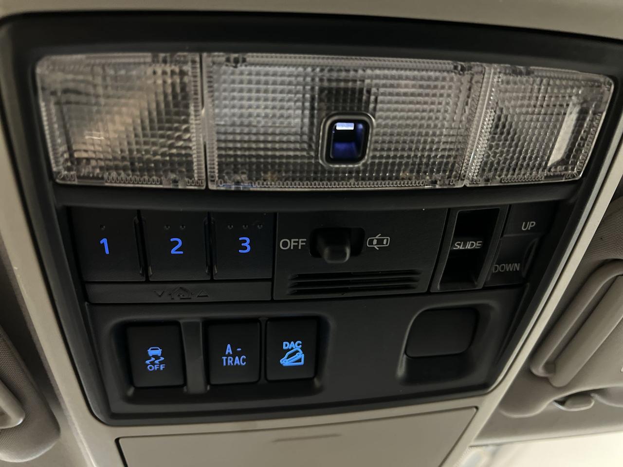 2016 Toyota 4Runner LIMITED 4X4 | 7-PASS | COOLED LEATHER | SUNROOF Photo