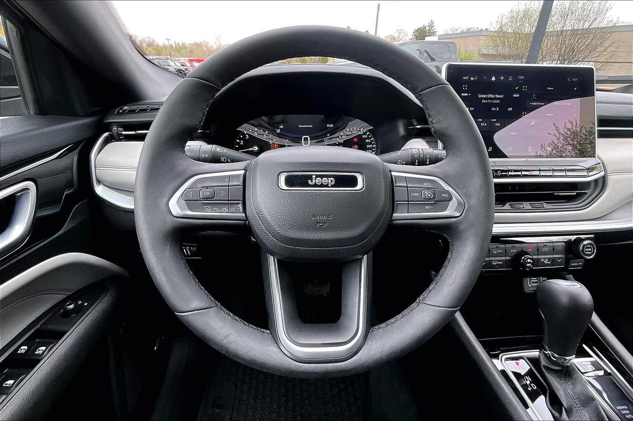 2024 Jeep Compass Limited | Heated Seats | Sun & Sound Group | 4X4 Photo4