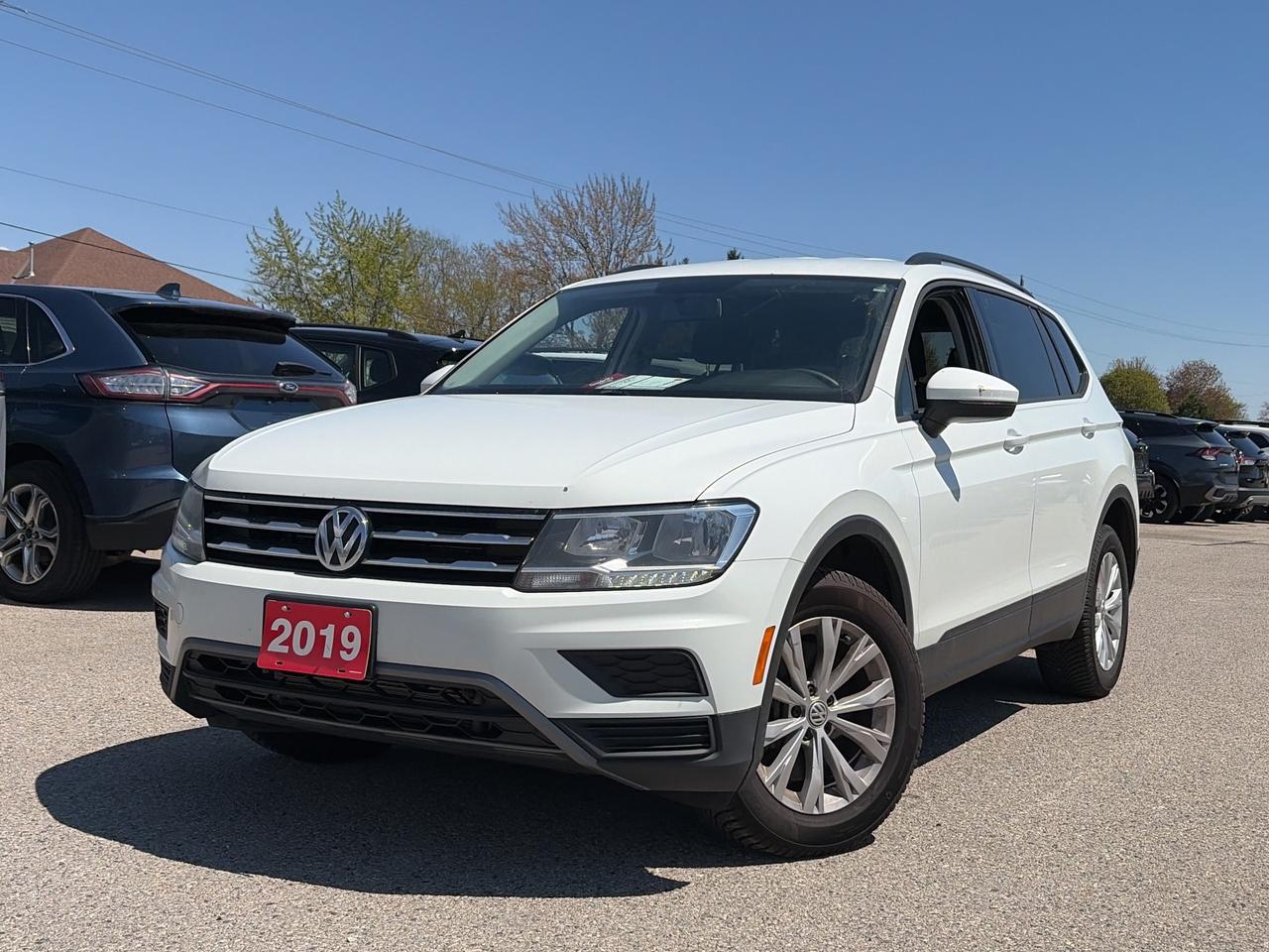 2019 Volkswagen Tiguan TRENDLINE, CLEAN CARFAX, AWD, HEATED SEATS! Photo
