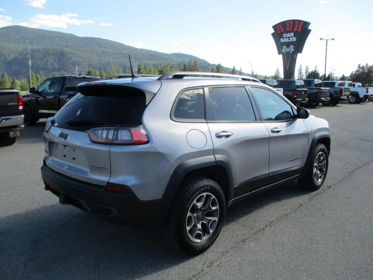 2020 Jeep Cherokee Trailhawk 4WD Photo