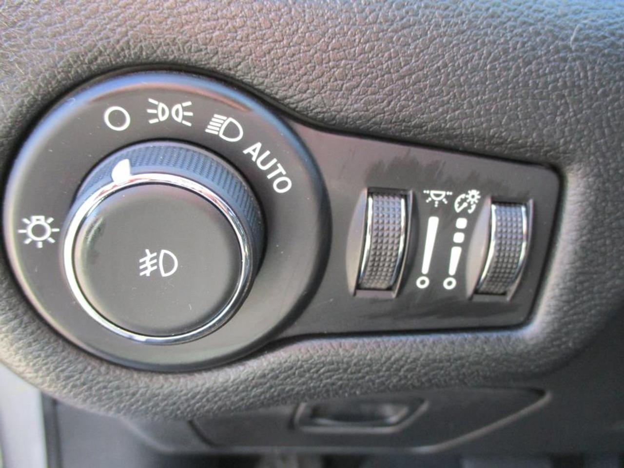 2020 Jeep Cherokee Trailhawk 4WD - Photo #10