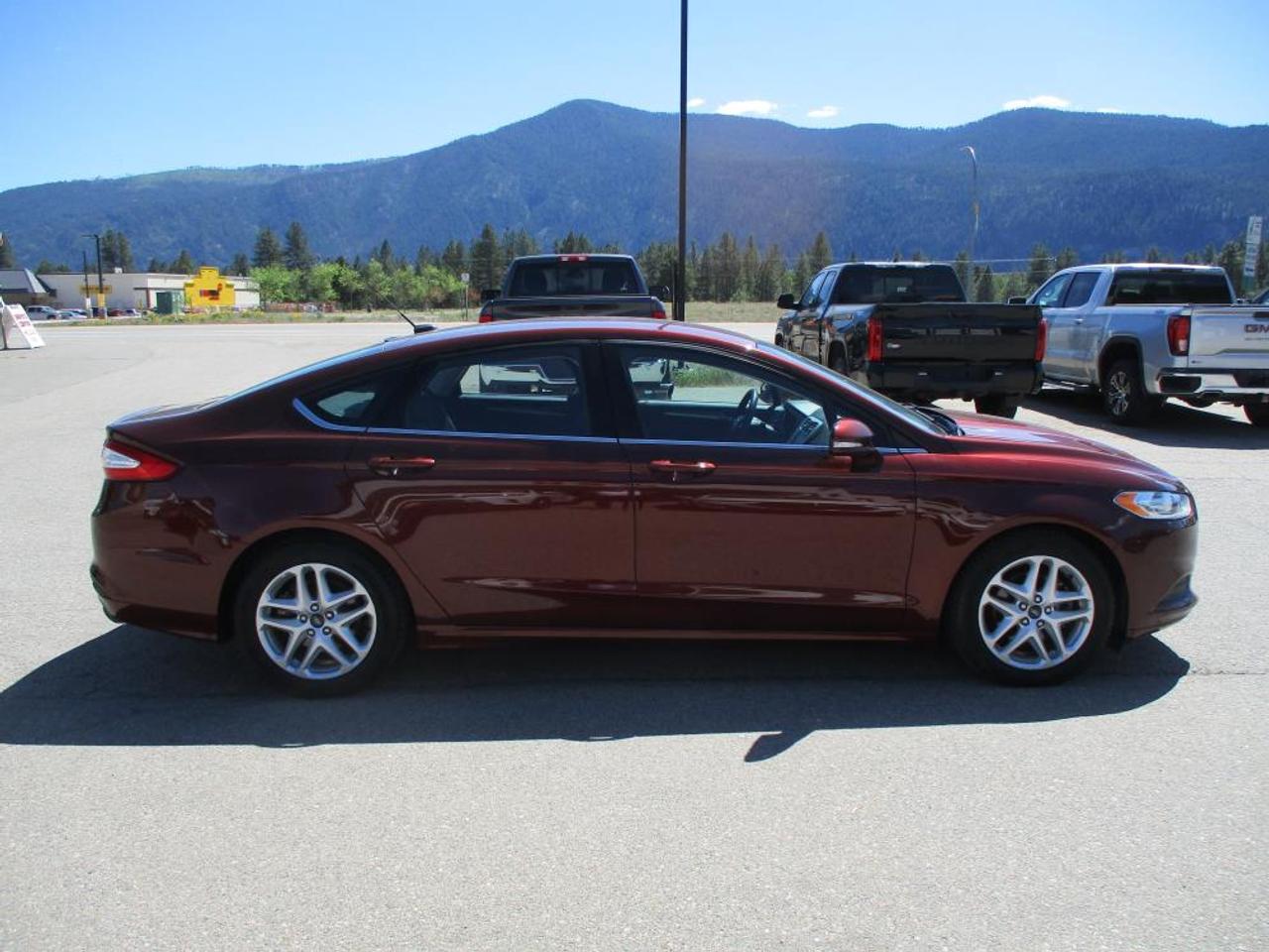2015 Ford Fusion SE - Photo #4