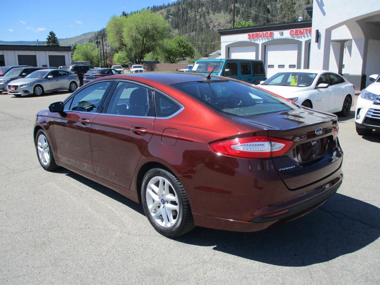 2015 Ford Fusion SE - Photo #6