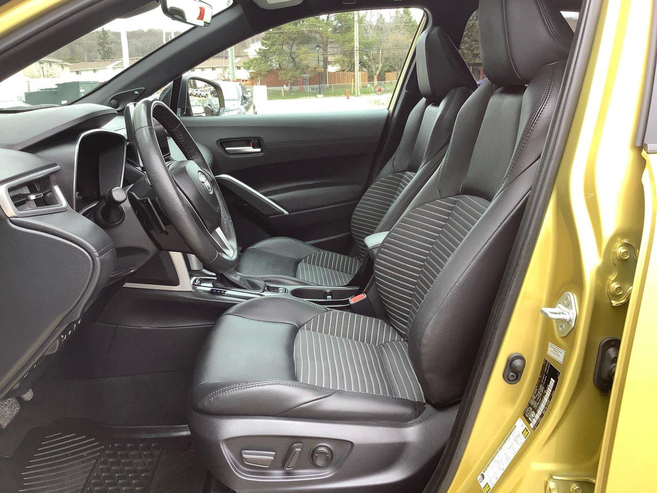 2024 Toyota Corolla Cross XSE Photo