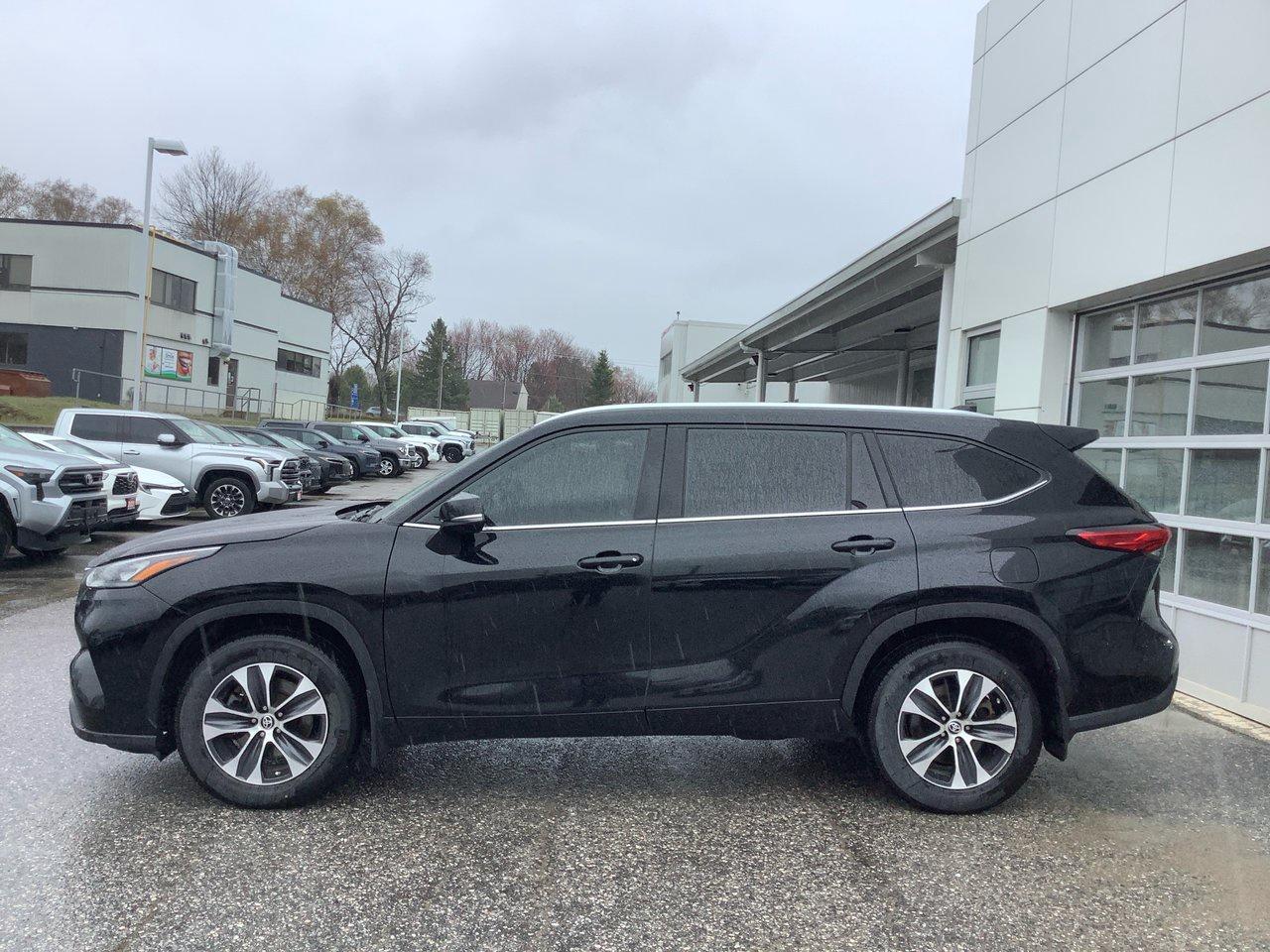2021 Toyota Highlander XLE Photo