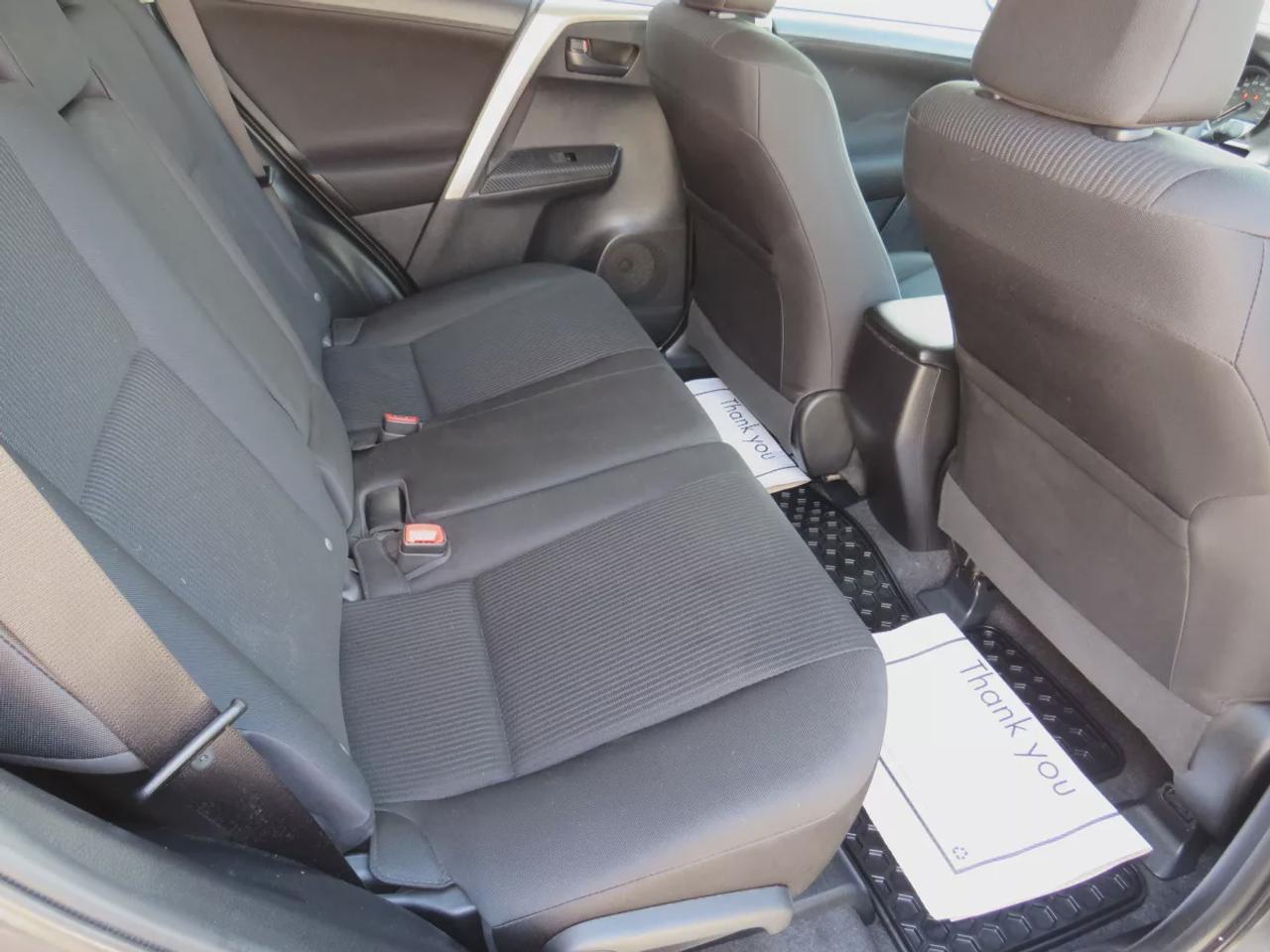 2015 Toyota RAV4 LE | Low KM!! | Clean Title No Accidents | AWD | Digital Touchscreen | Reverse Camera | CD Player | Heated Seats | Photo