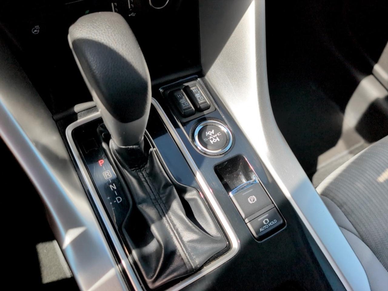2022 Mitsubishi Eclipse Cross SE  **LOW MILEAGE** Photo