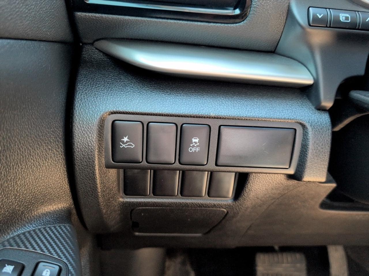 2022 Mitsubishi Eclipse Cross SE  **LOW MILEAGE** Photo