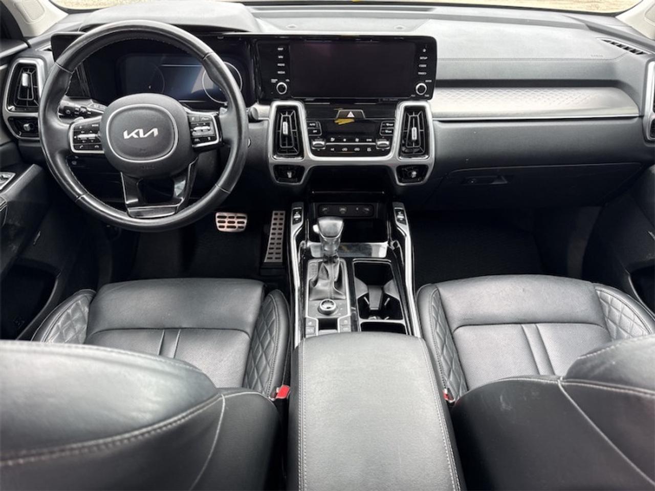 2022 Kia Sorento SX  Panoramic Sunroof - $267 B/W Photo3