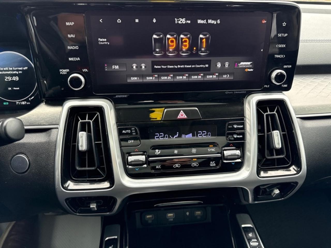 2022 Kia Sorento SX  Panoramic Sunroof - $267 B/W Photo