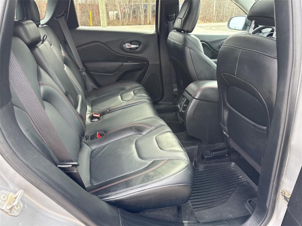 2022 Jeep Cherokee Trailhawk Elite  Panoramic Sunroof - $200 B/W Photo