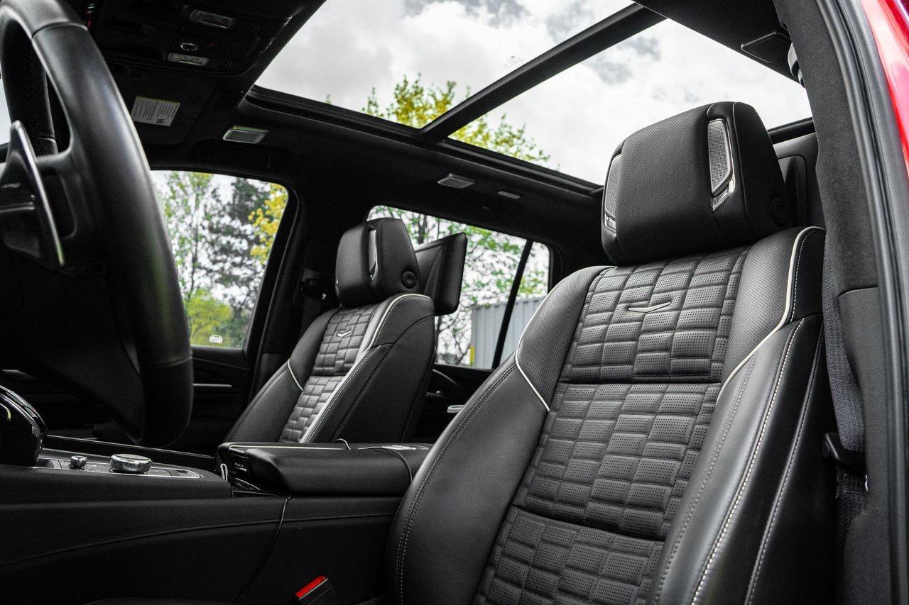 2023 Cadillac Escalade AWD V-Series Photo