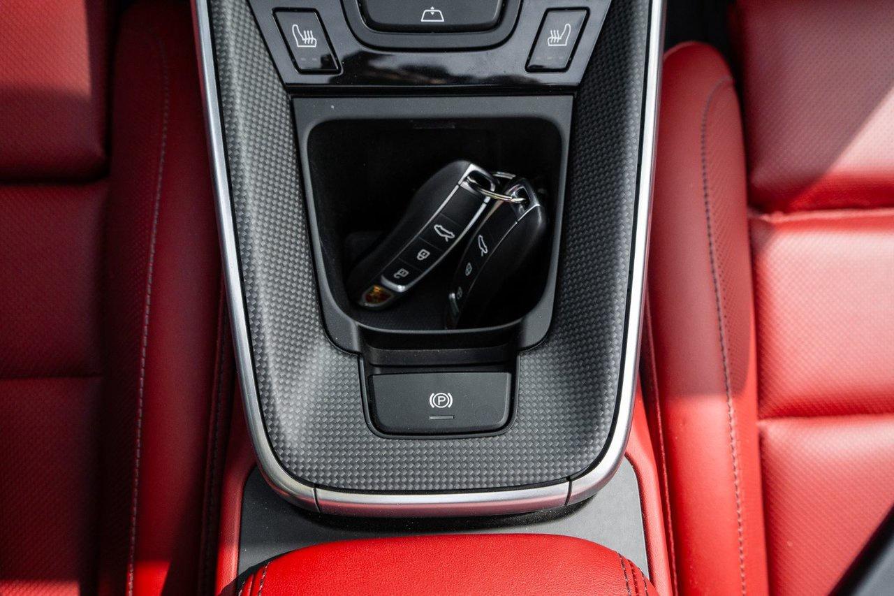 2021 Porsche 911 Turbo S Photo