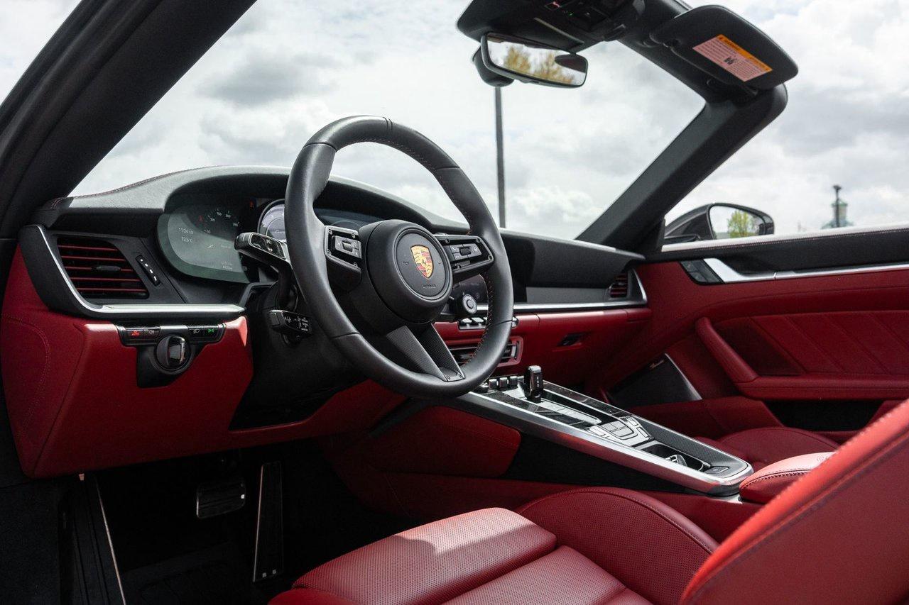 2021 Porsche 911 Turbo S Photo