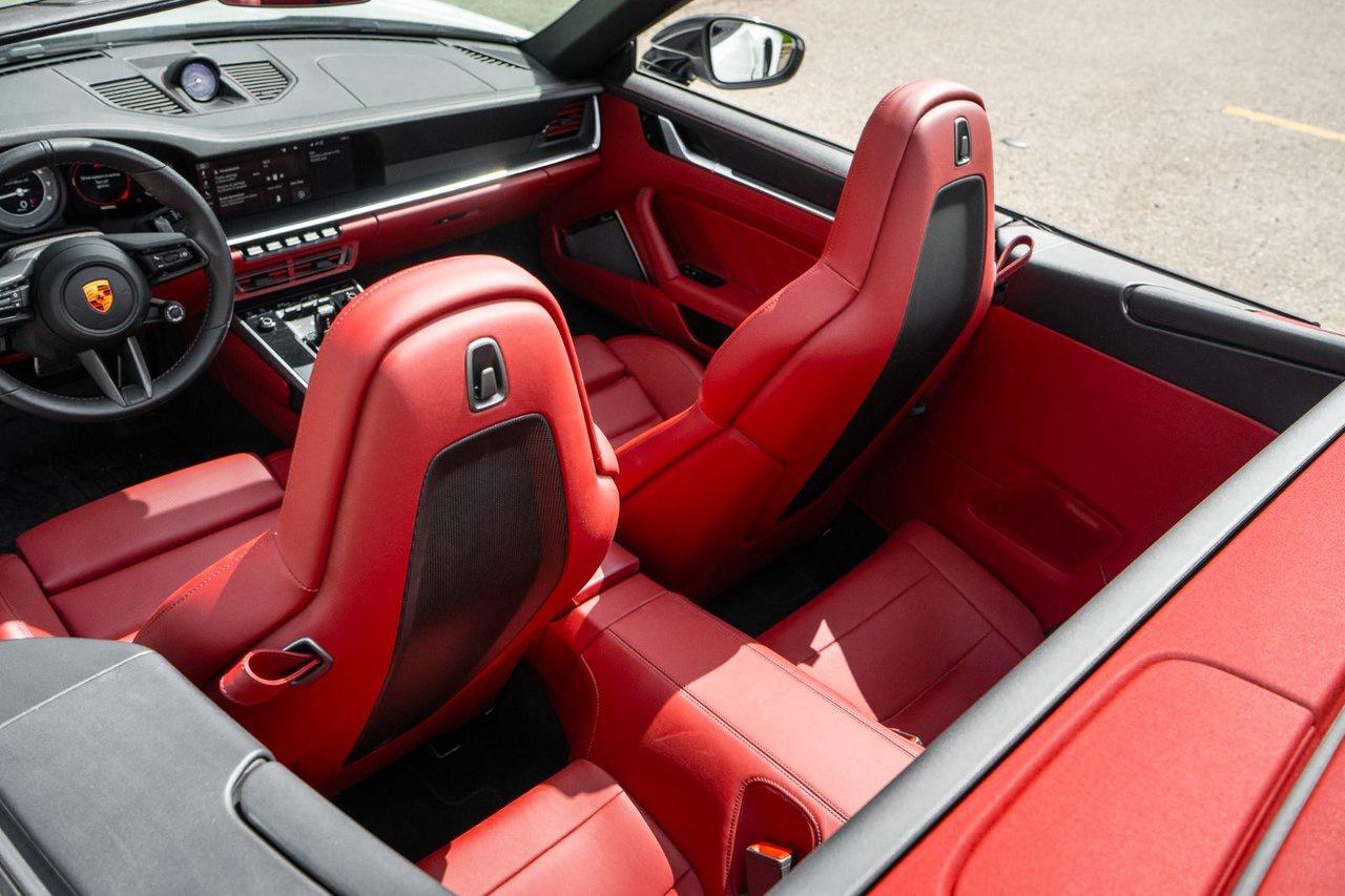 2021 Porsche 911 Turbo S Photo