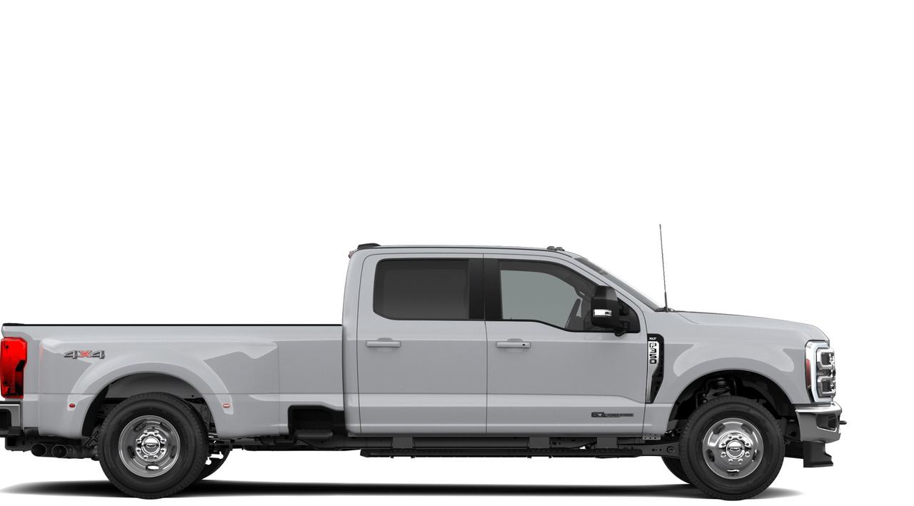 2026 Ford F-350 Super Duty DRW XLT Photo4