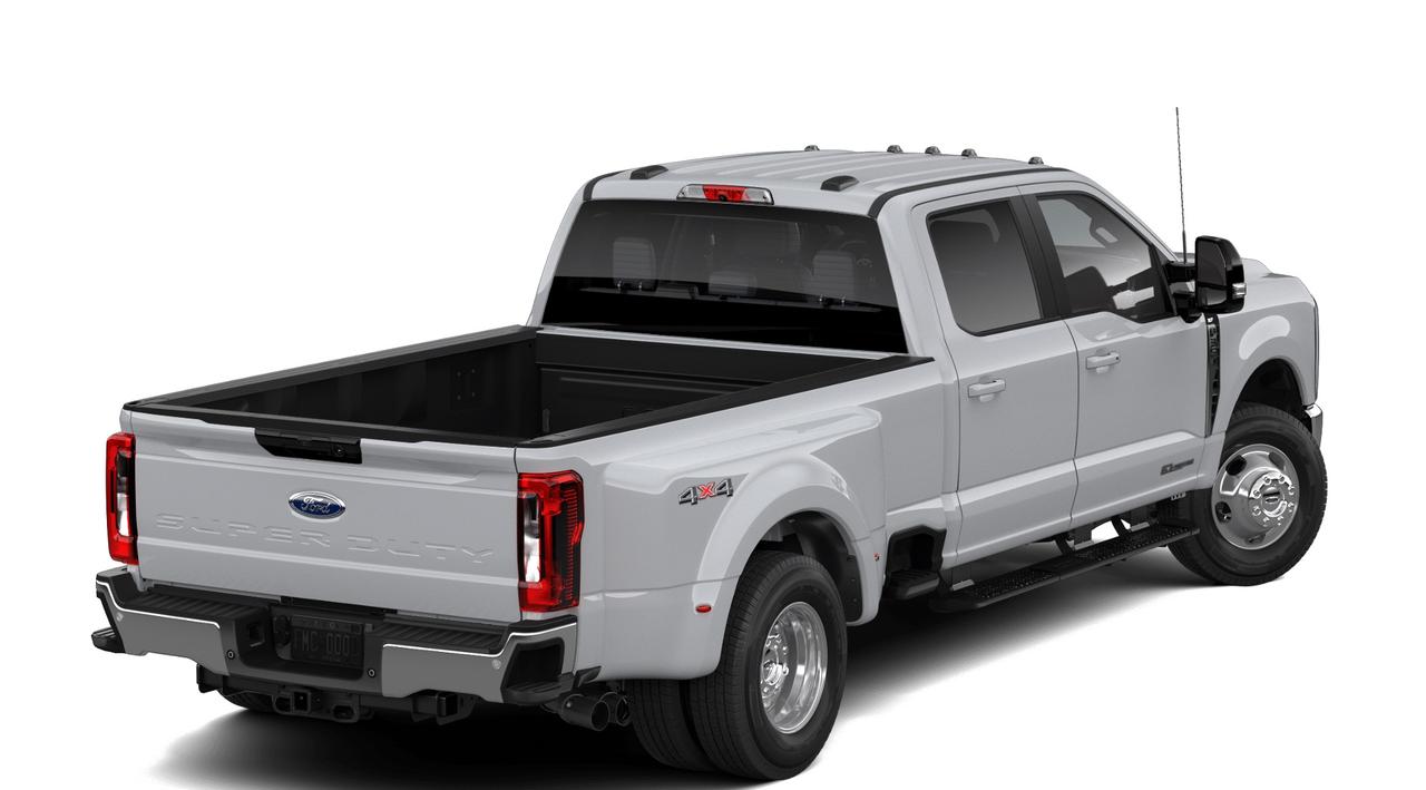 2026 Ford F-350 Super Duty DRW XLT Photo2