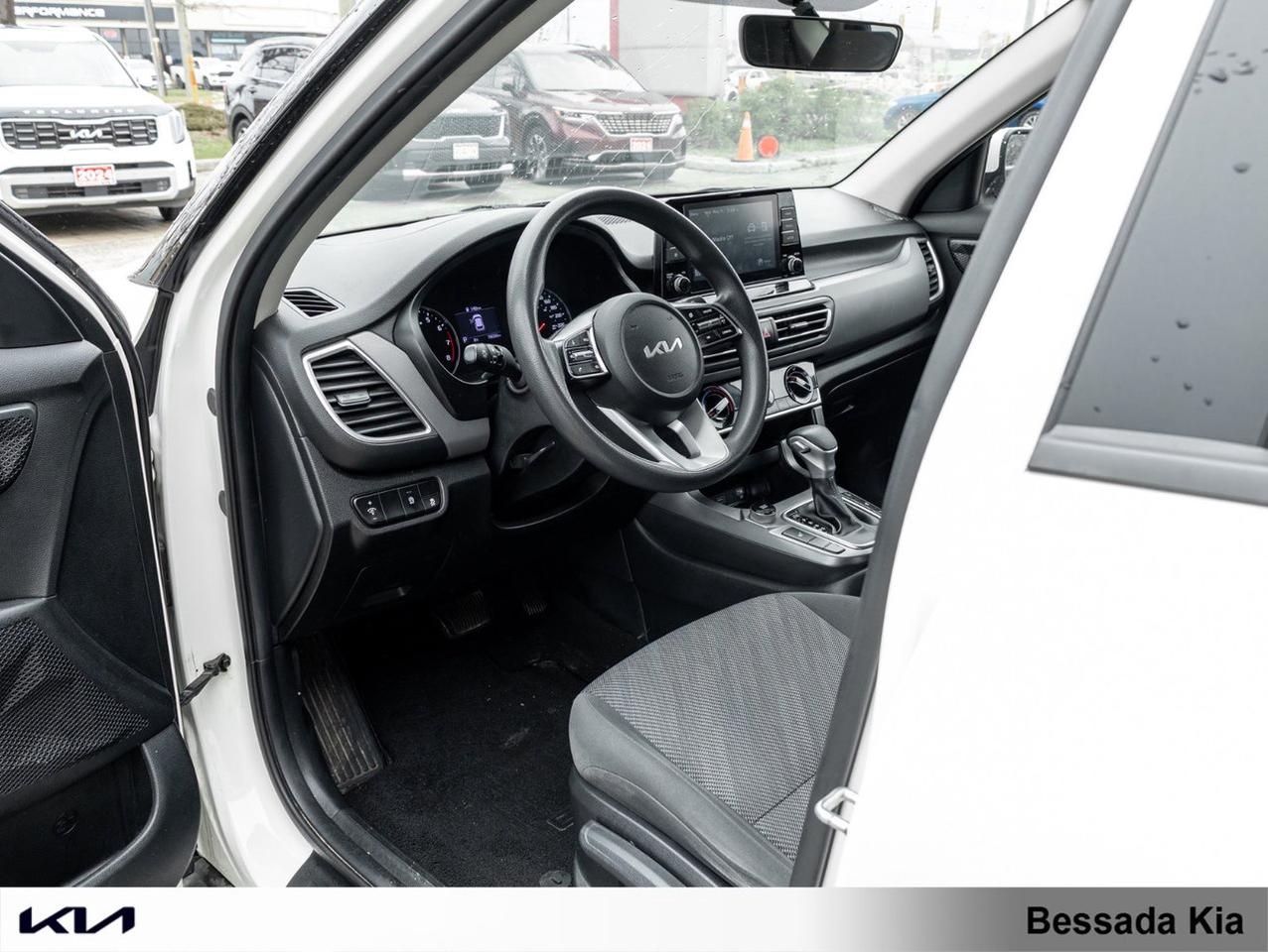 2023 Kia Seltos LX Photo