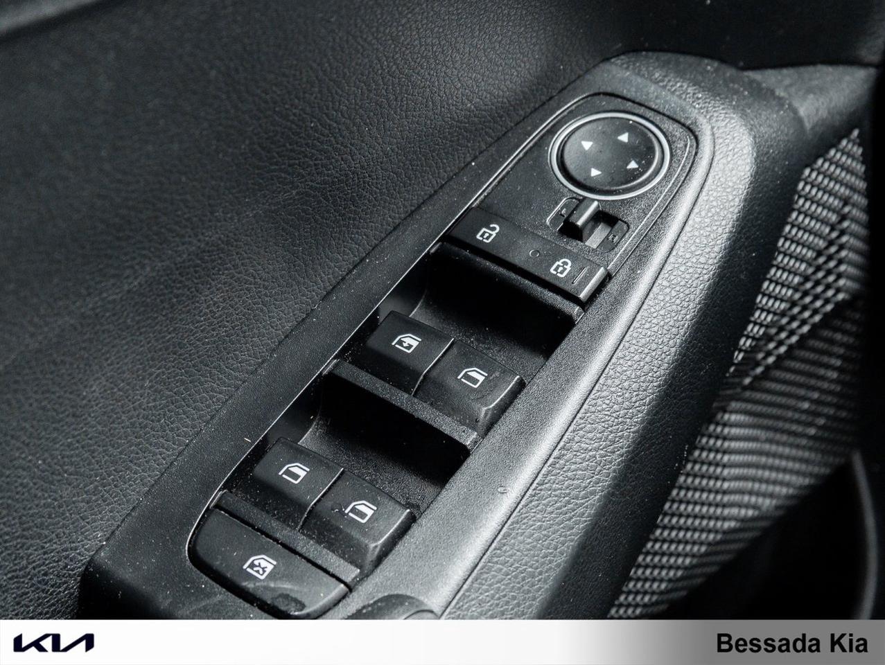 2023 Kia Seltos LX Photo