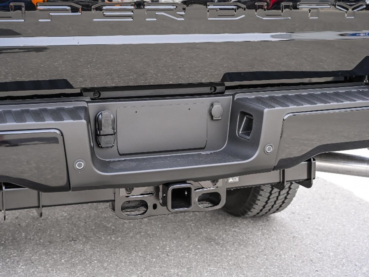 2026 Ford F-350 Super Duty SRW XLT Photo4