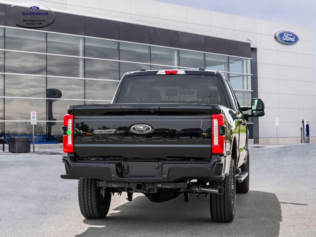 2026 Ford F-350 Super Duty SRW XLT Photo2