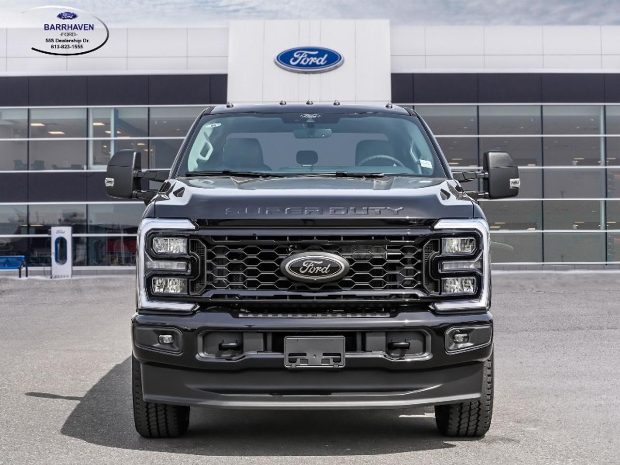 2026 Ford F-350 Super Duty SRW XLT Photo