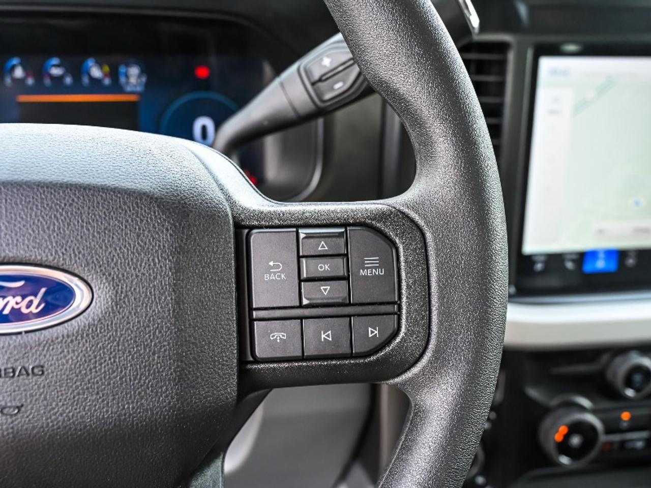 2026 Ford F-350 Super Duty SRW XLT Photo