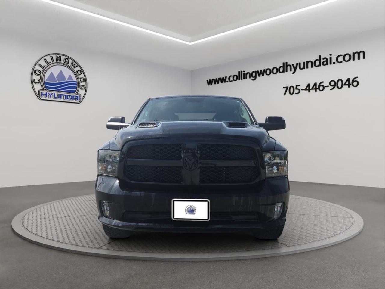 2020 RAM 1500 Classic EXPRESS Photo