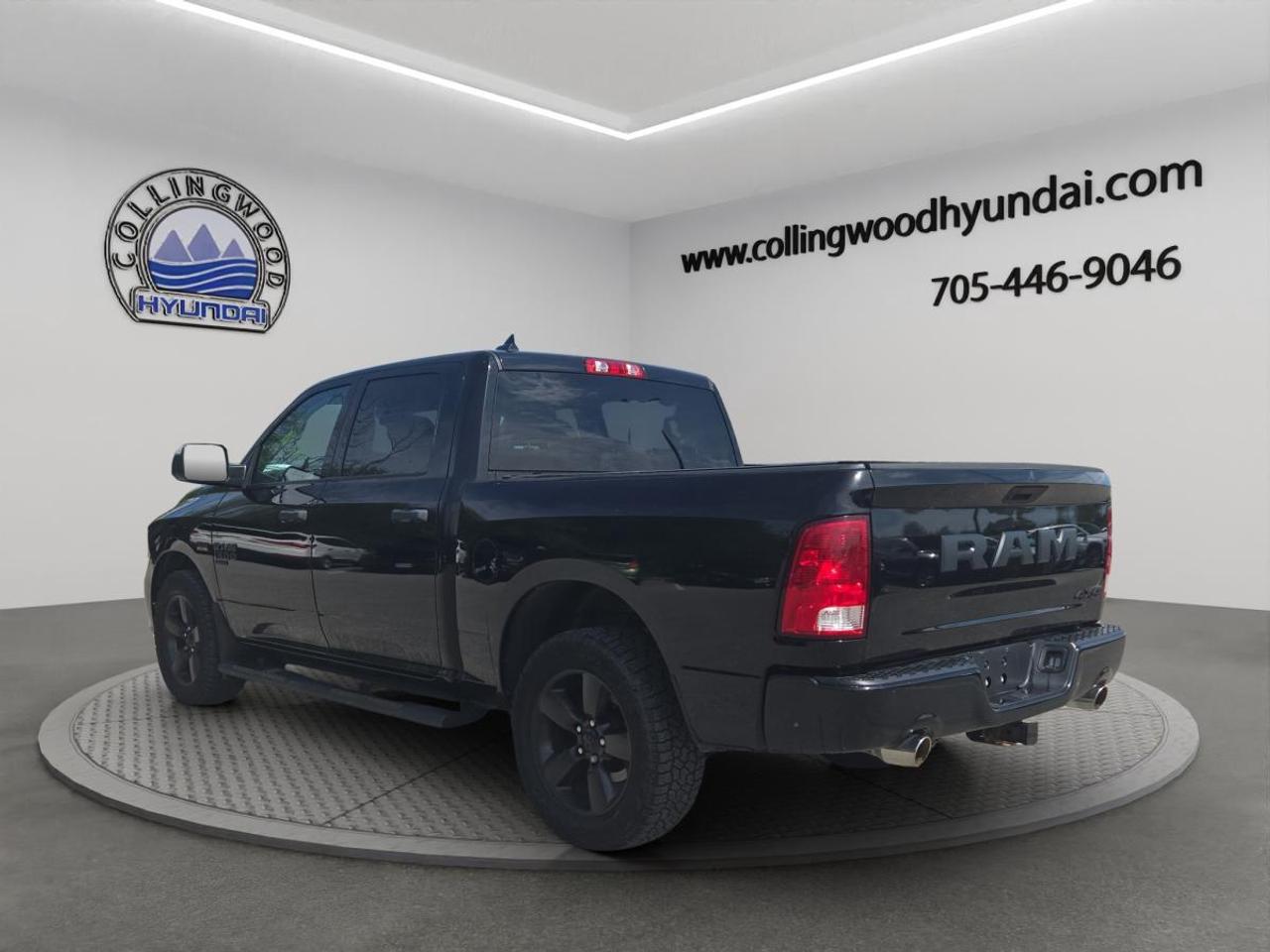 2020 RAM 1500 Classic EXPRESS Photo