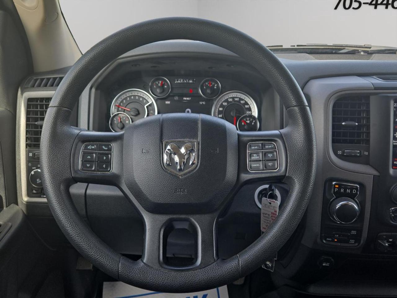 2020 RAM 1500 Classic EXPRESS Photo