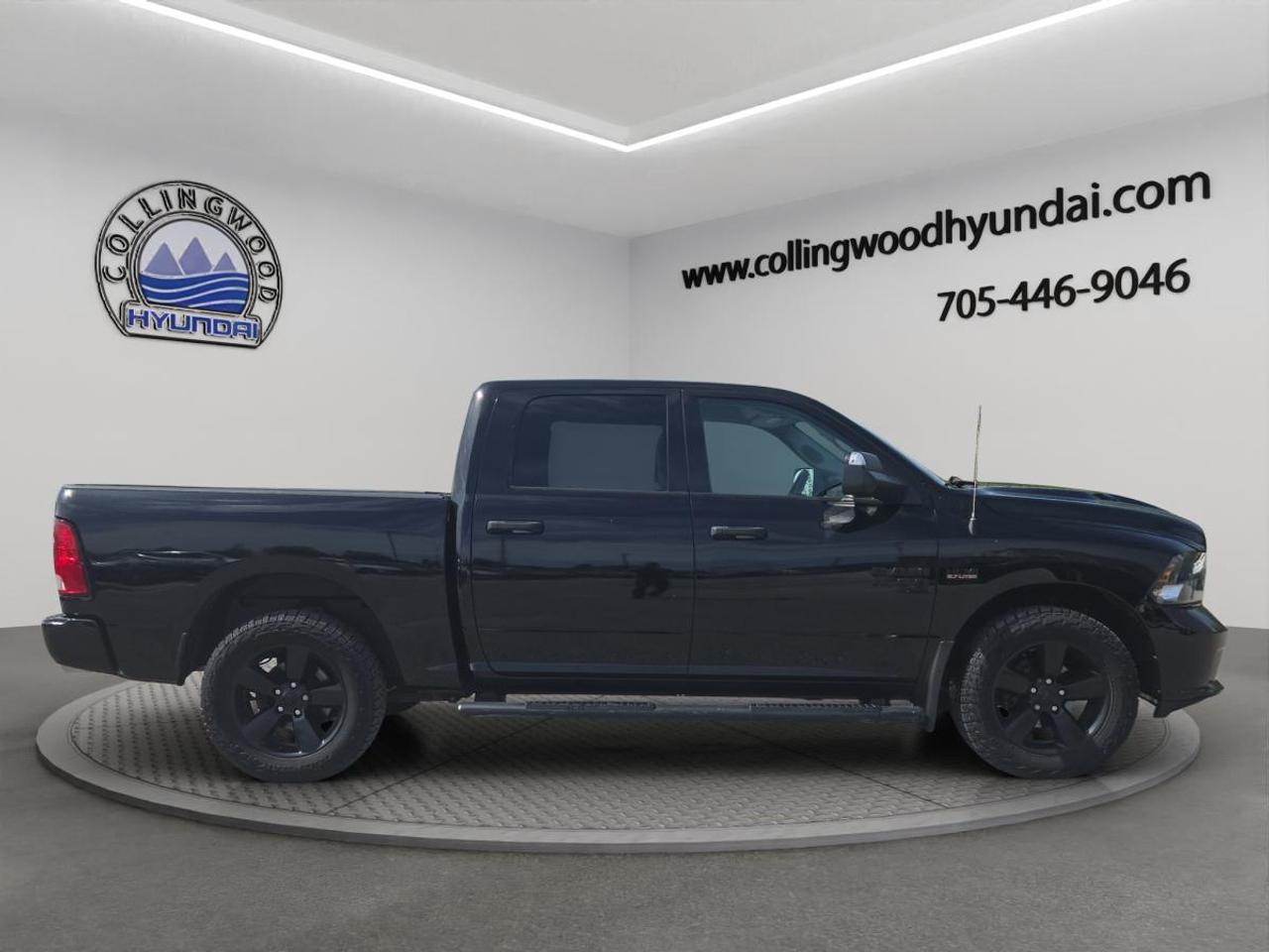 2020 RAM 1500 Classic EXPRESS Photo