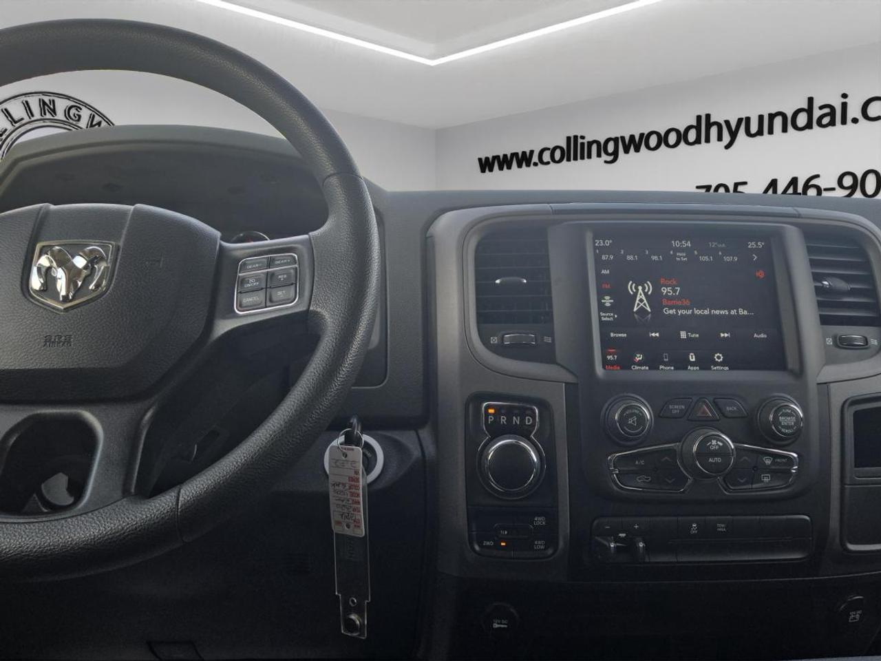 2020 RAM 1500 Classic EXPRESS Photo