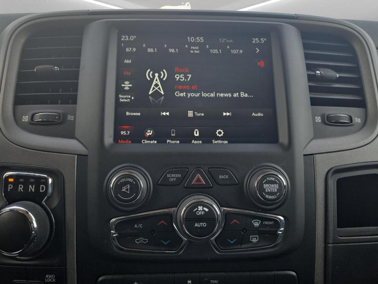 2020 RAM 1500 Classic EXPRESS Photo