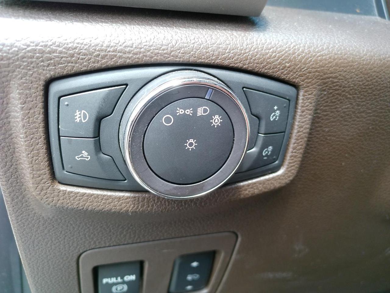 2018 Ford F-150 King Ranch 4WD SuperCrew 5.5' Box Photo