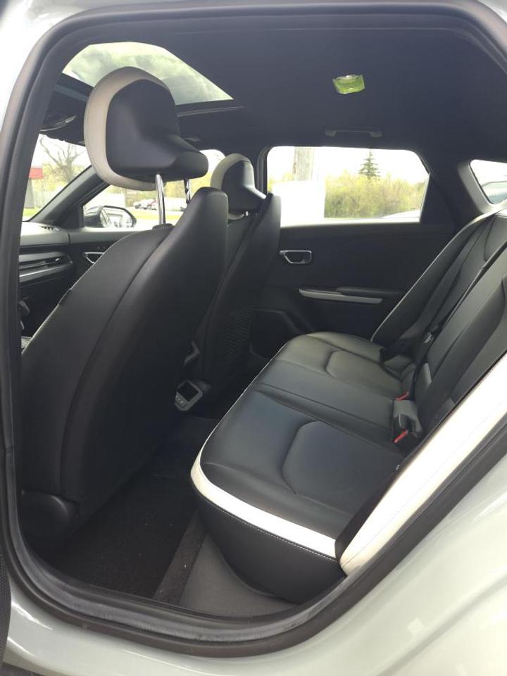 2025 Kia K4 GT-LINE TURBO Photo