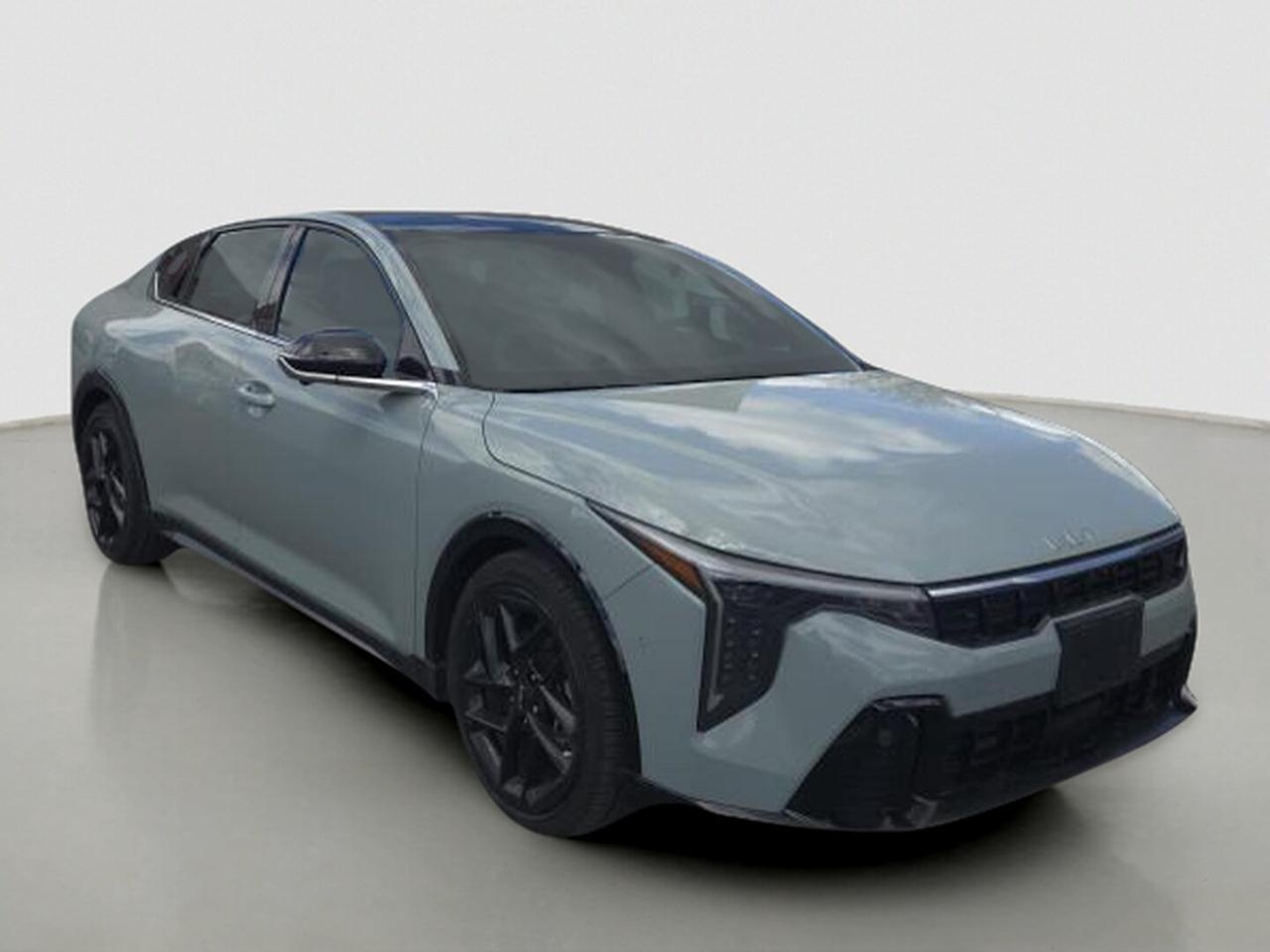 2025 Kia K4 GT-LINE TURBO Photo