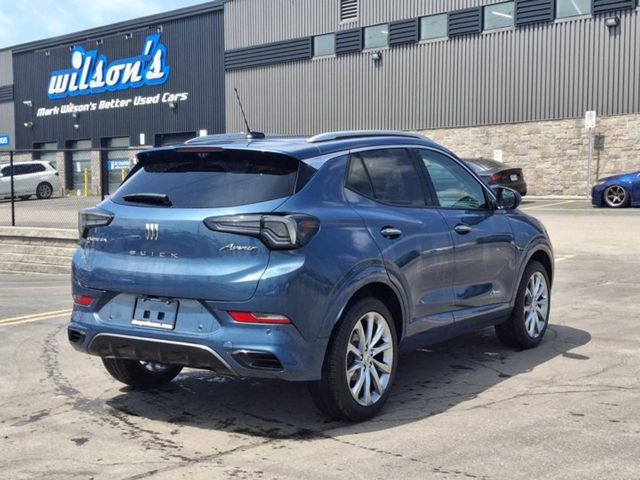 2024 Buick Encore GX Avenir AWD | Tech Pack | Pano Sunroof | Leather | Heated Seats + Steering | Adaptive Cruise & More ! Photo
