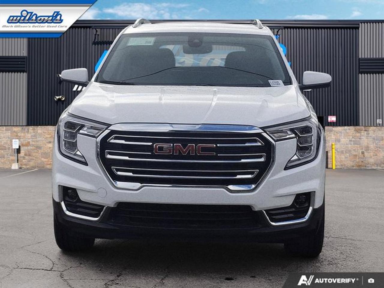 2024 GMC Terrain SLT AWD | Leather | Heated Seats + Steering | Remote Start | Power Liftgate | CarPlay and More ! Photo