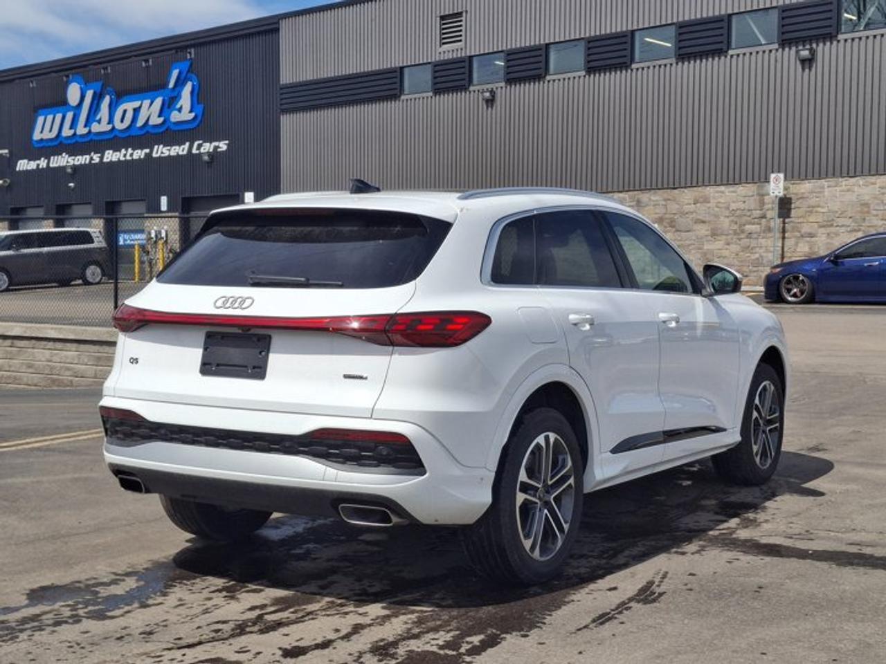 2025 Audi Q5 Progressive 2.0T AWD | Leather | Sunroof | Nav | Heated Wheel + Seats | Power Seat | Rear Camera | Photo