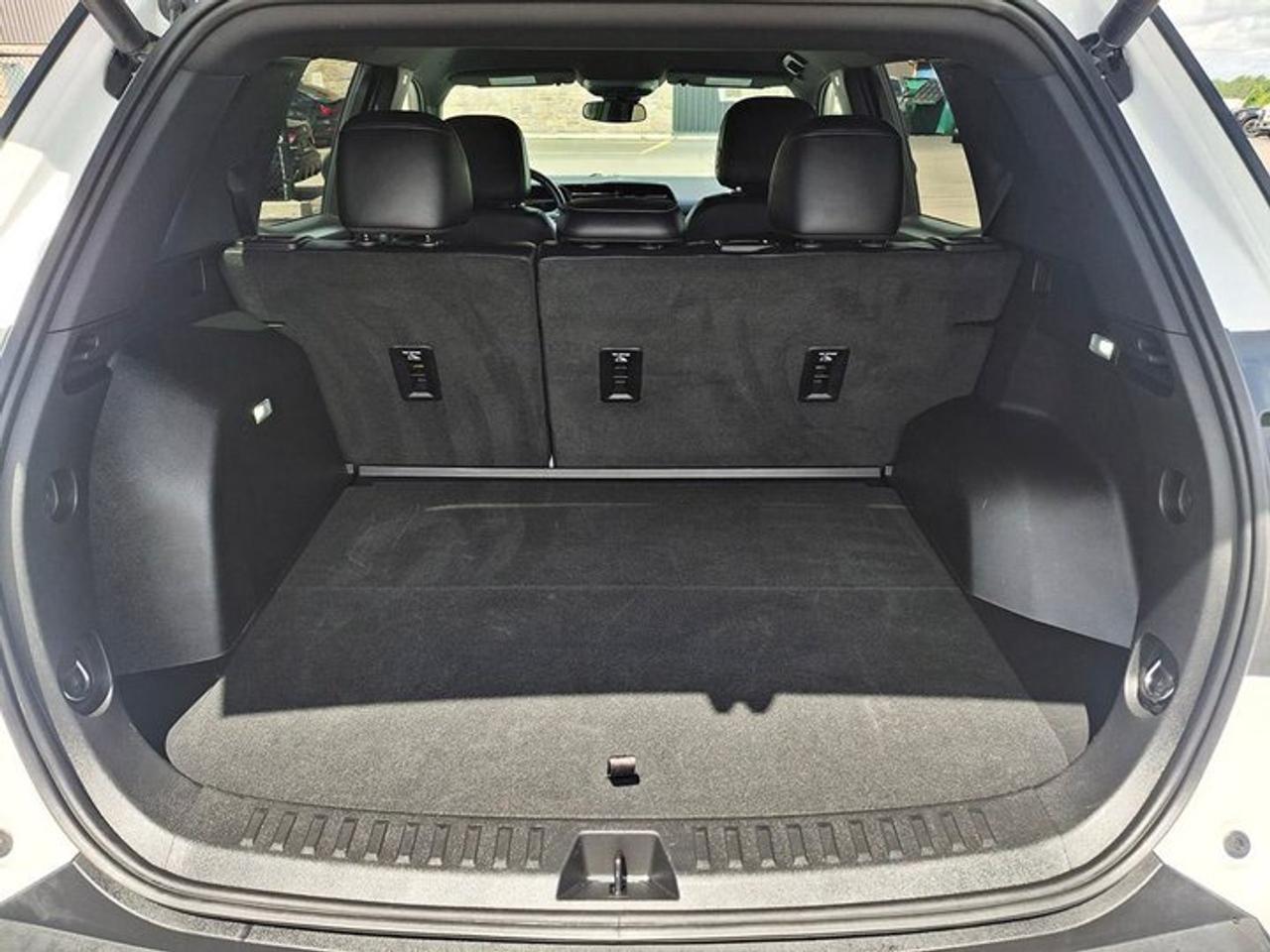 2026 GMC Terrain Elevation | Leather | Premium Pkg | Adaptive Cruise | Convenience Pkg | Heated Wheel + Seats Photo