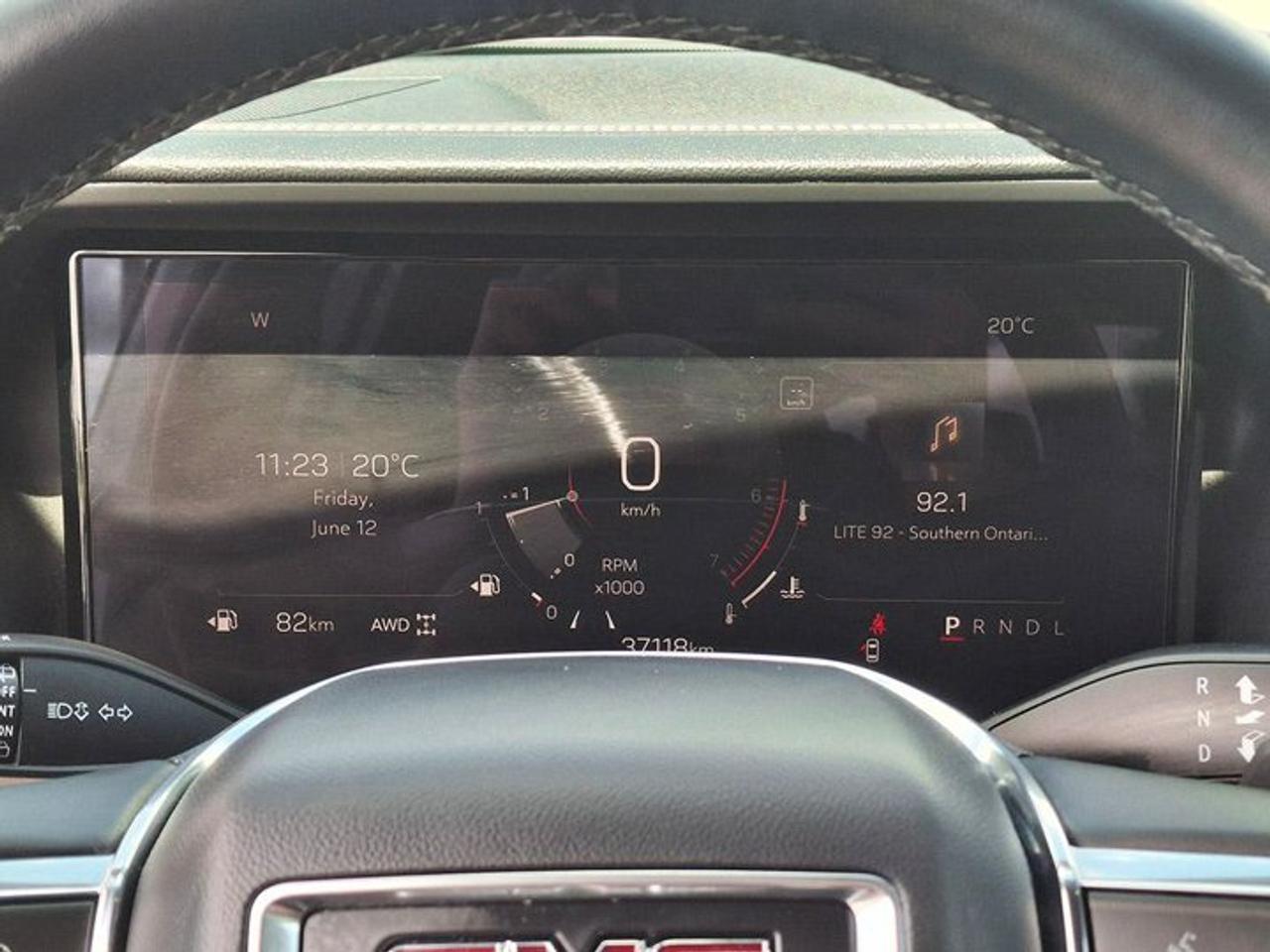 2026 GMC Terrain Elevation | Leather | Premium Pkg | Adaptive Cruise | Convenience Pkg | Heated Wheel + Seats Photo