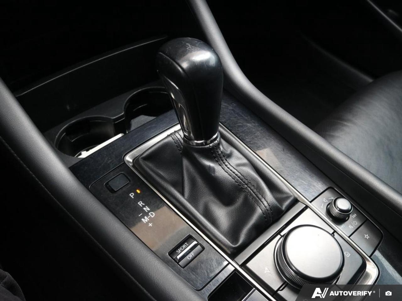 2020 Mazda MAZDA3 SPORT GT Photo