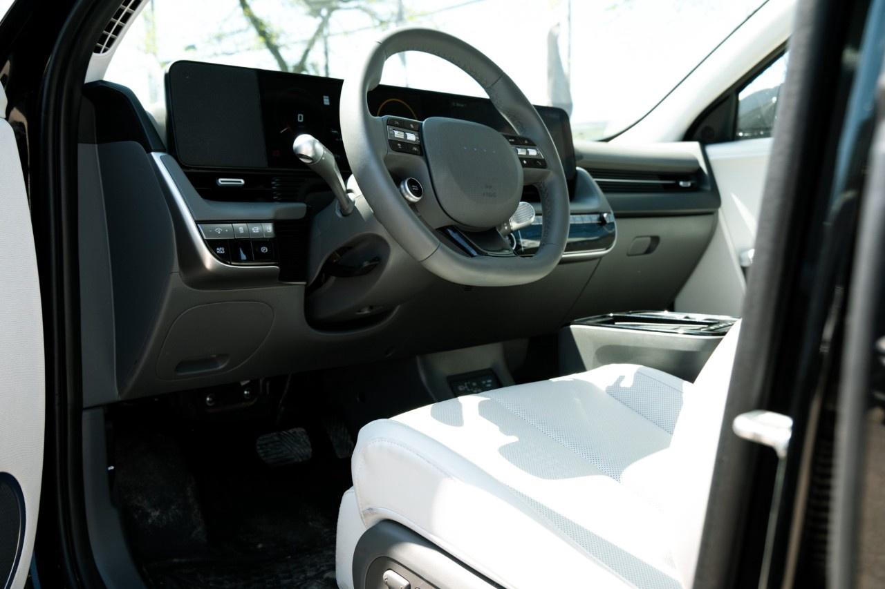 2025 Hyundai IONIQ 5 Preferred AWD Long Range w/Ultimate Pkg Photo