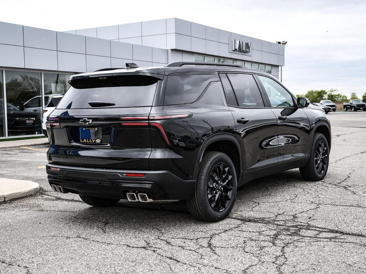 2026 Chevrolet Traverse LT Photo