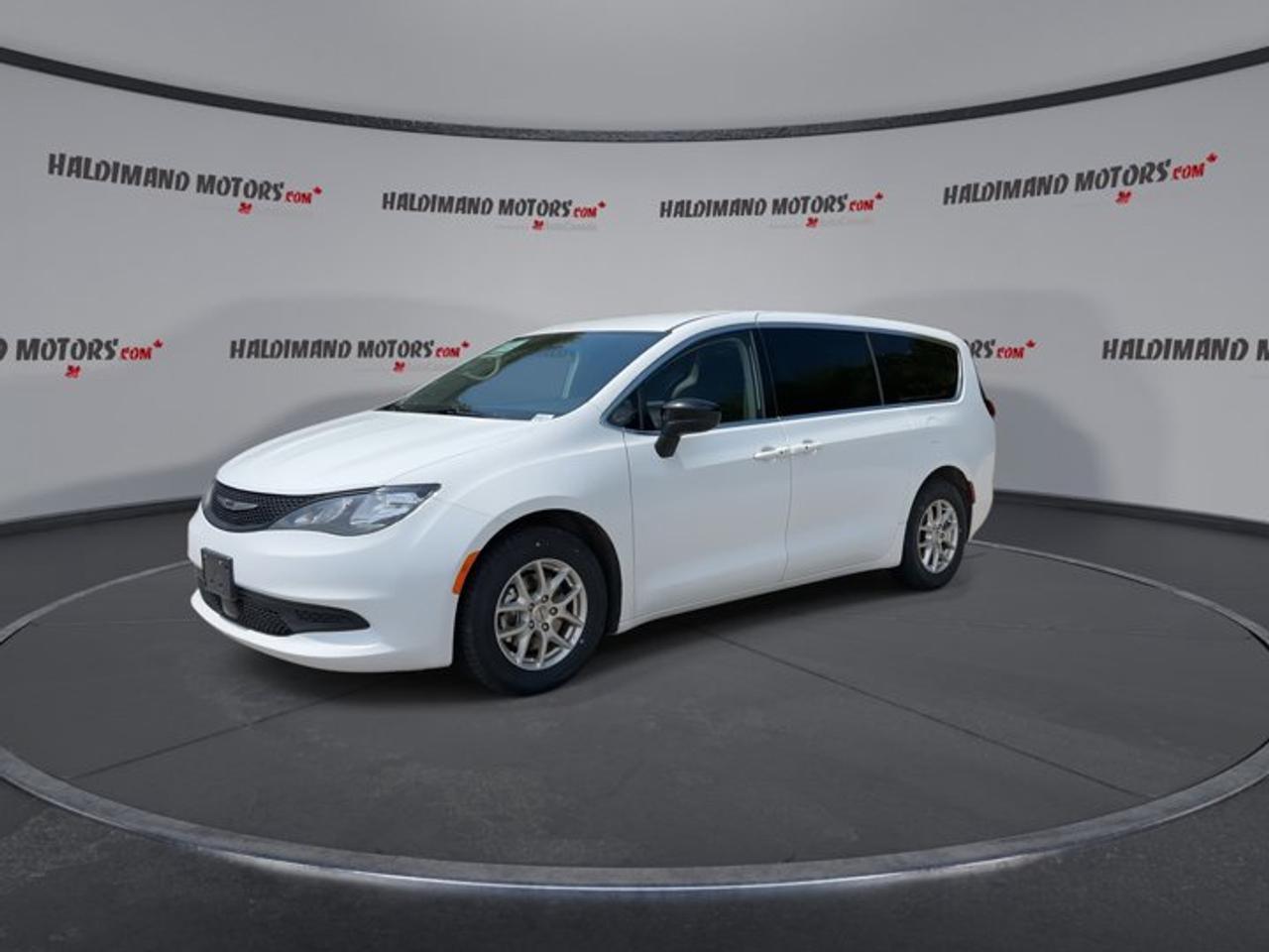 2024 Dodge Grand Caravan SXT 2WD | No Accidents | Heated Steering Photo