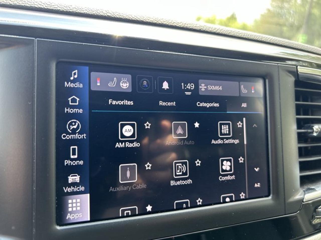 2024 Dodge Grand Caravan SXT 2WD | No Accidents | Heated Steering Photo
