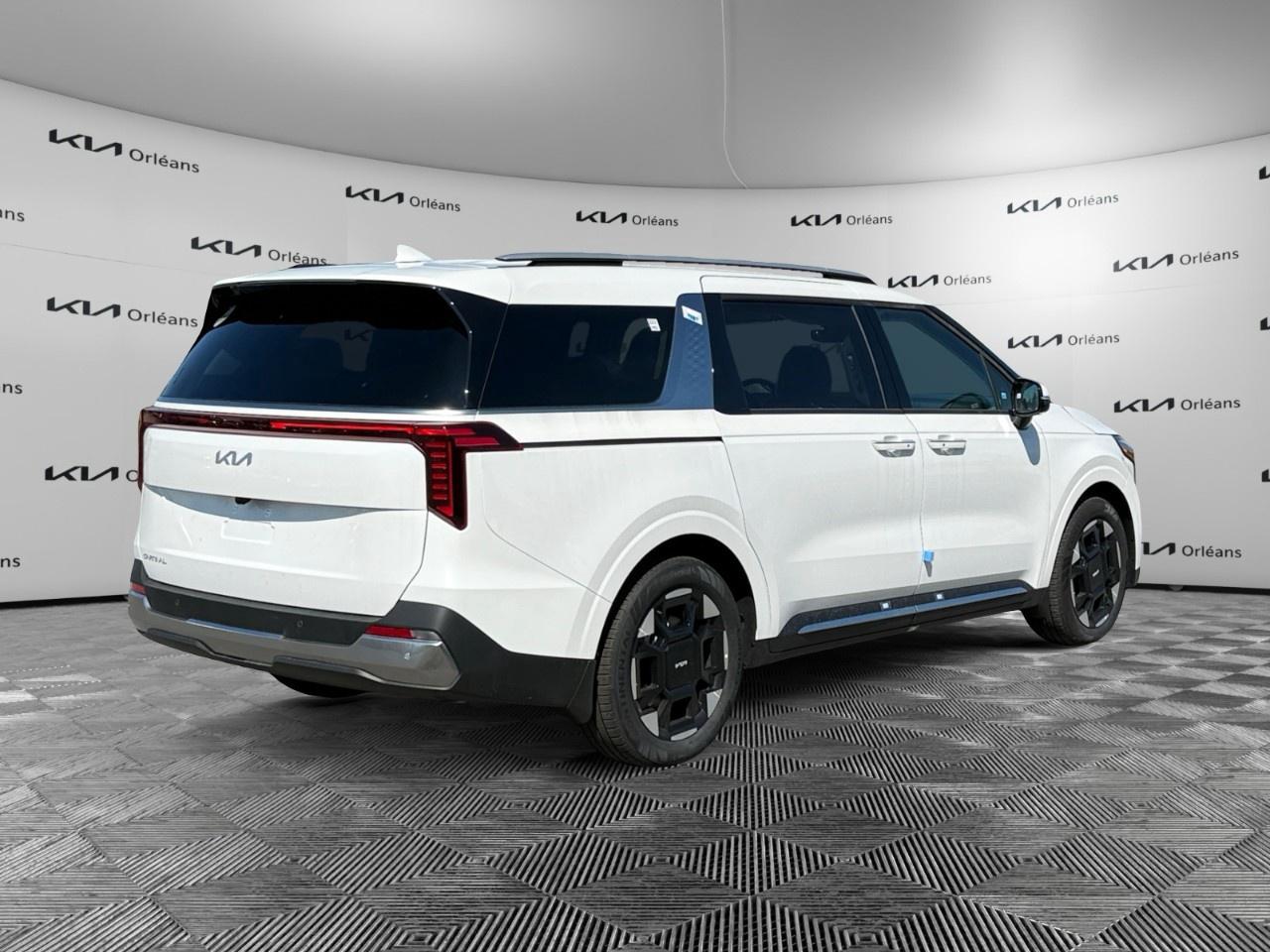 2026 Kia Carnival EX  FWD Photo4